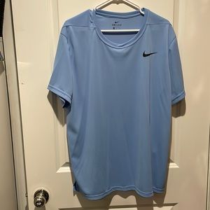Men’s Nike T shirt